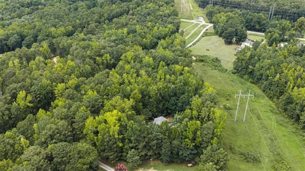 1049 Millard Farmer Road Newnan, GA 30263
