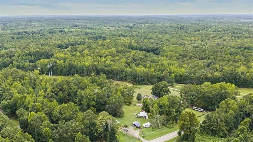 1049 Millard Farmer Road Newnan, GA 30263