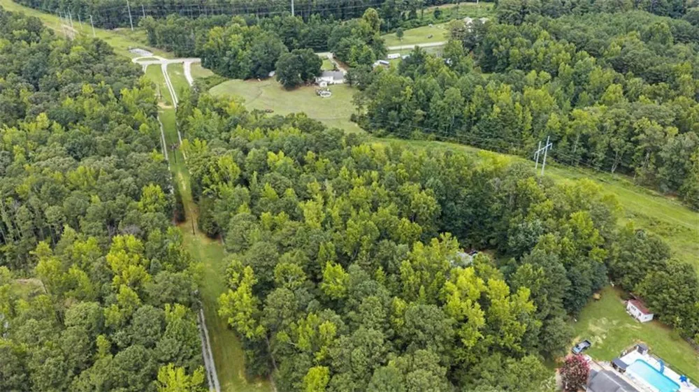 1049 Millard Farmer Road Newnan, GA 30263