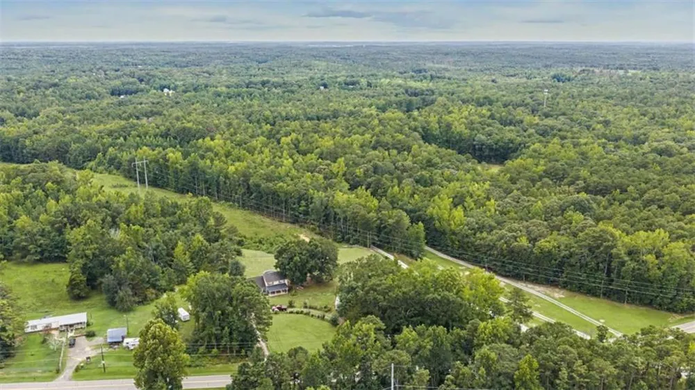 1049 Millard Farmer Road Newnan, GA 30263