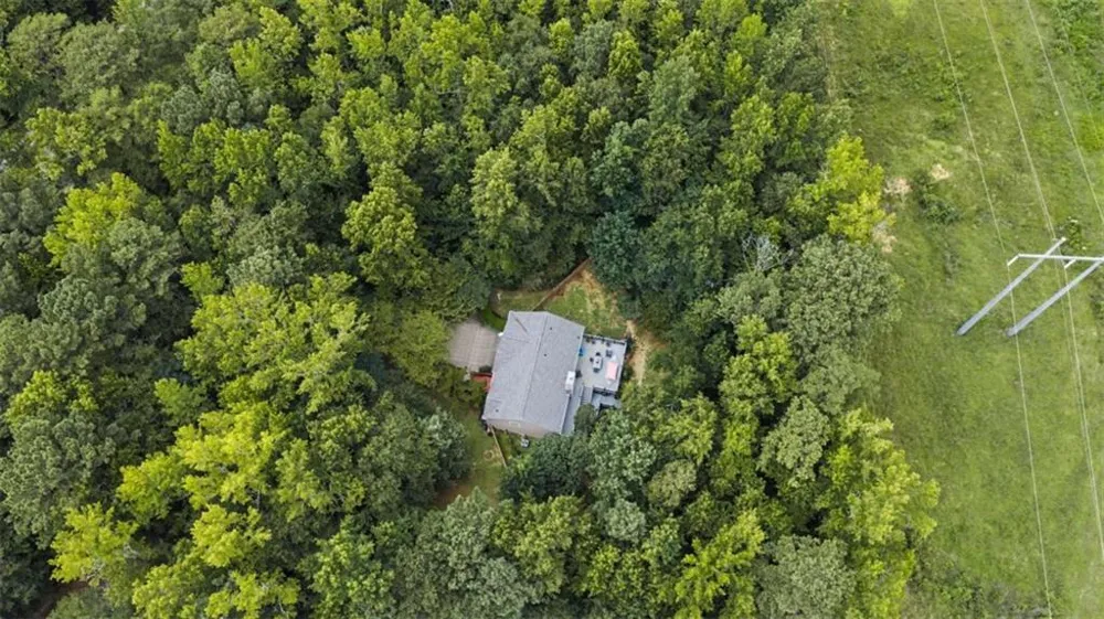 1049 Millard Farmer Road Newnan, GA 30263