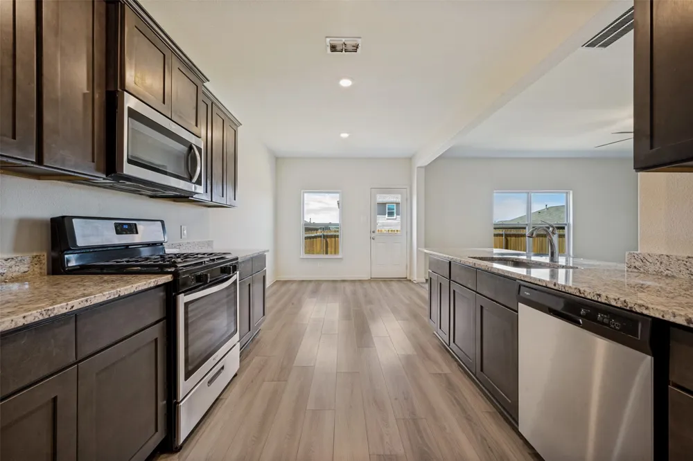 13616 Roosevelt Arch Drive Ponder, TX 76259