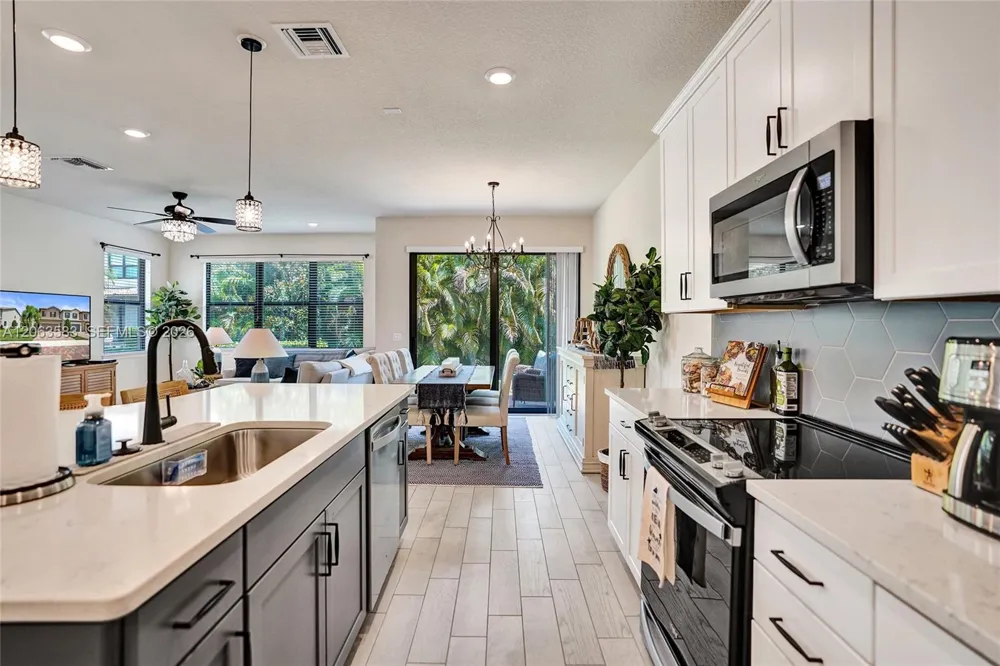 8193 Cinch Way Lake Worth, FL 33467