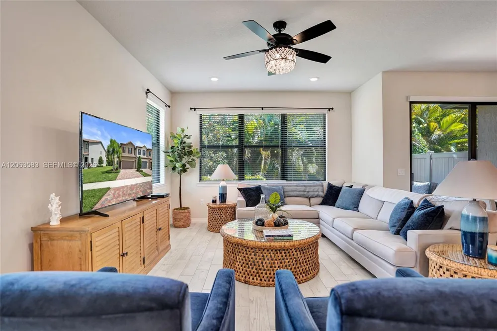 8193 Cinch Way Lake Worth, FL 33467