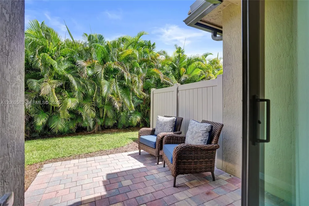 8193 Cinch Way Lake Worth, FL 33467