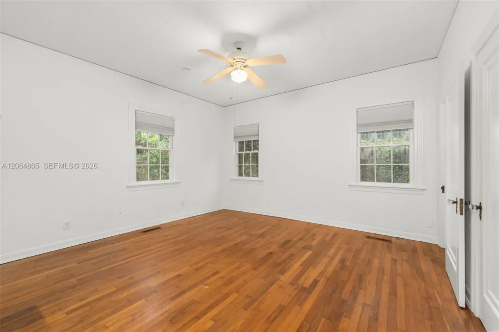 717 NE Boulevard Gainesville, FL 32601