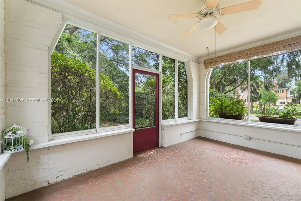 717 NE Boulevard Gainesville, FL 32601