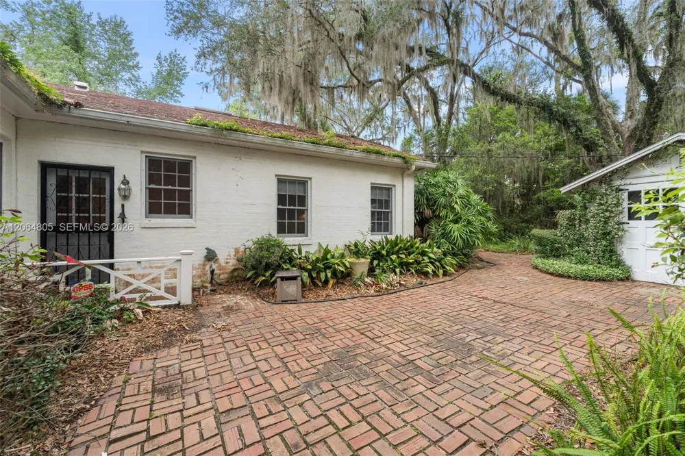 717 NE Boulevard Gainesville, FL 32601