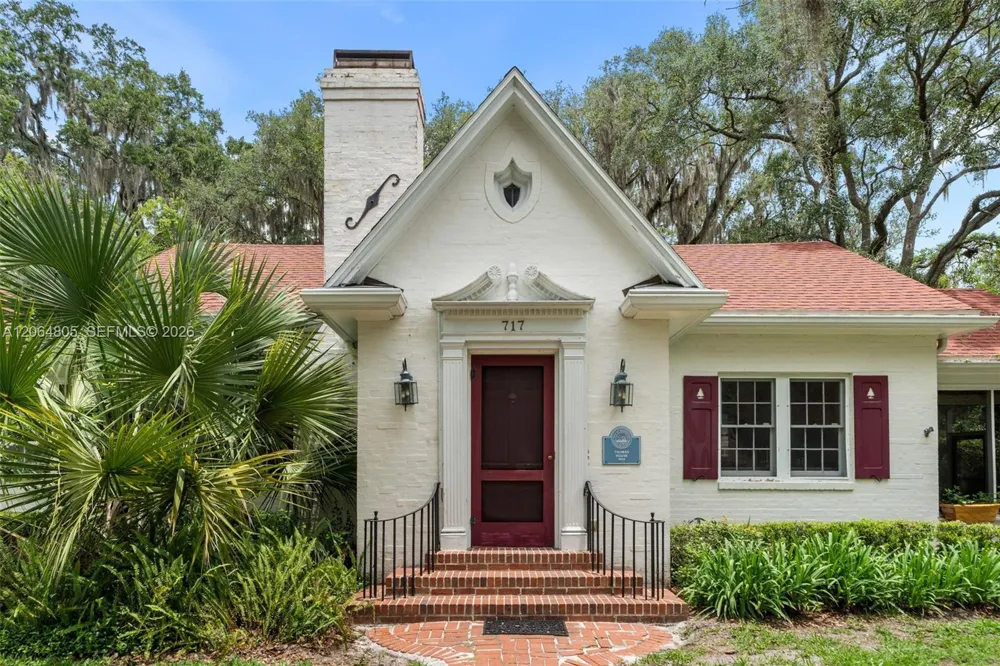 717 NE Boulevard Gainesville, FL 32601