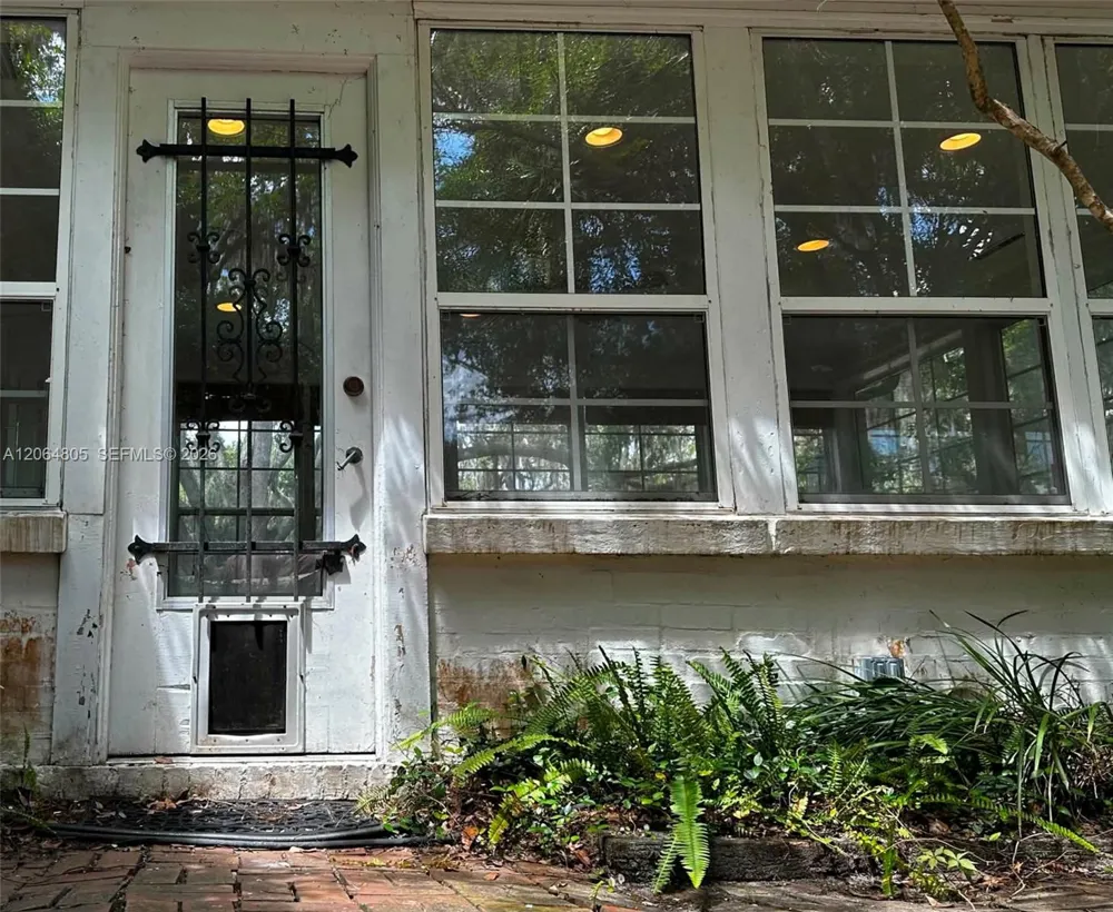 717 NE Boulevard Gainesville, FL 32601