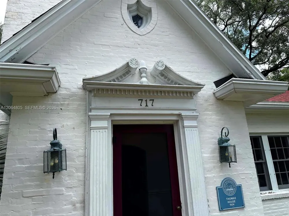 717 NE Boulevard Gainesville, FL 32601