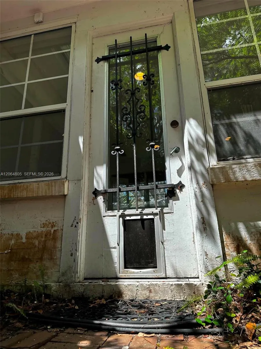 717 NE Boulevard Gainesville, FL 32601
