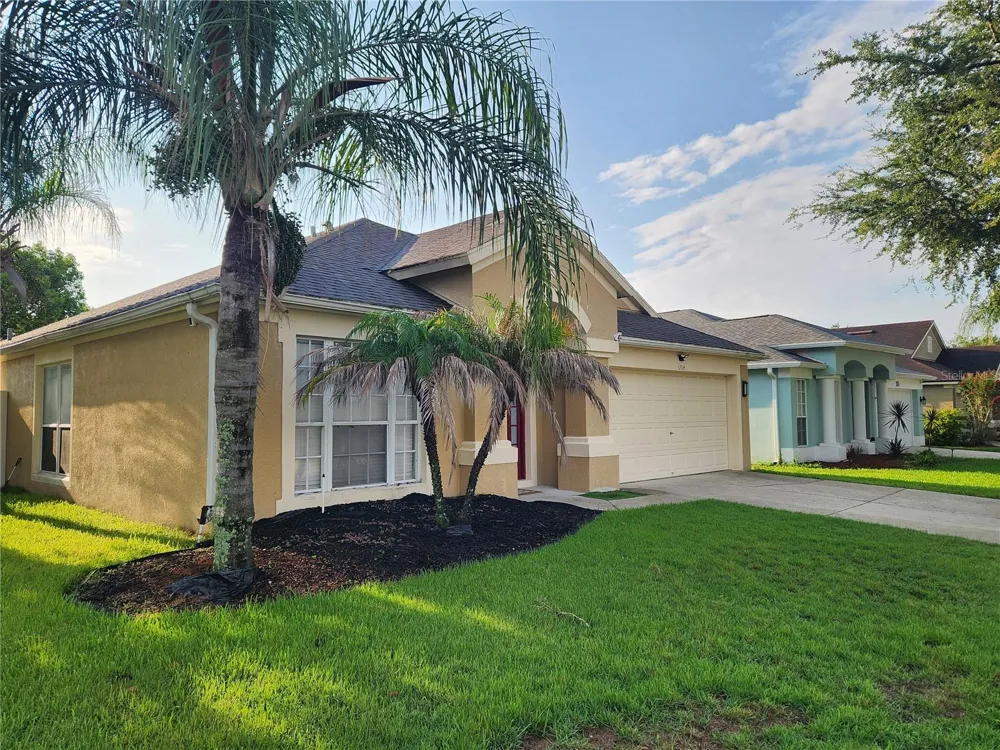 5704 GRINDSTONE LOOP Wesley Chapel, FL 33544
