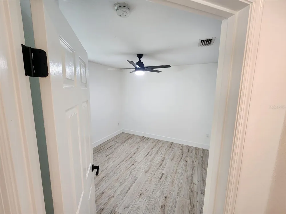 5704 GRINDSTONE LOOP Wesley Chapel, FL 33544