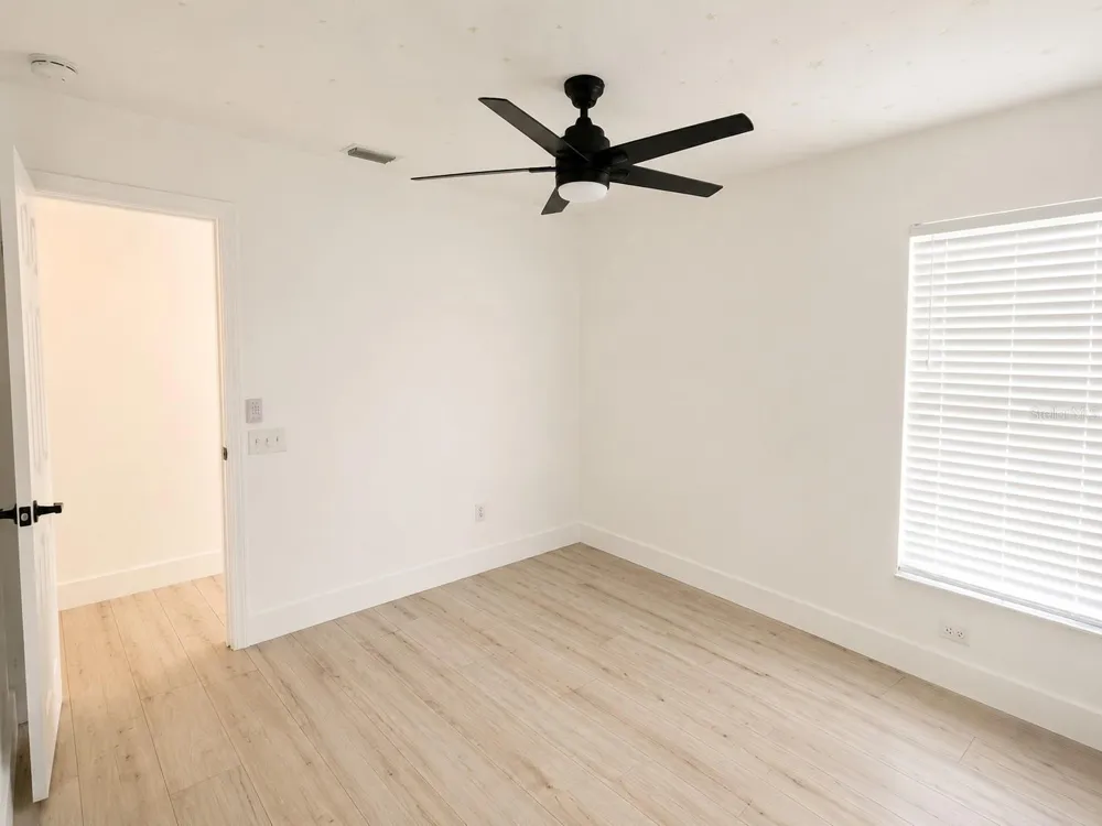 5704 GRINDSTONE LOOP Wesley Chapel, FL 33544