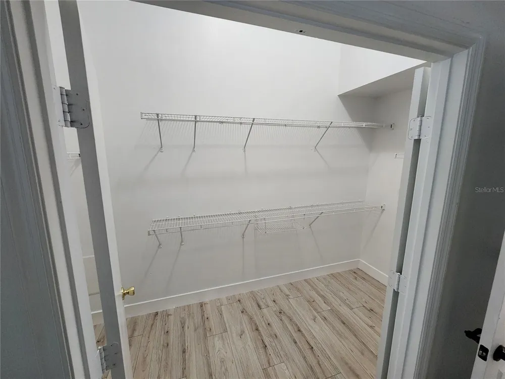 5704 GRINDSTONE LOOP Wesley Chapel, FL 33544