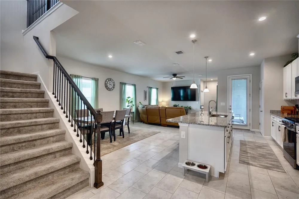 3922 GREAT SMOKEY WAY Apopka, FL 32712