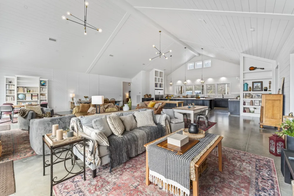 105 McKinney Rd Gordonsville, TN 38563