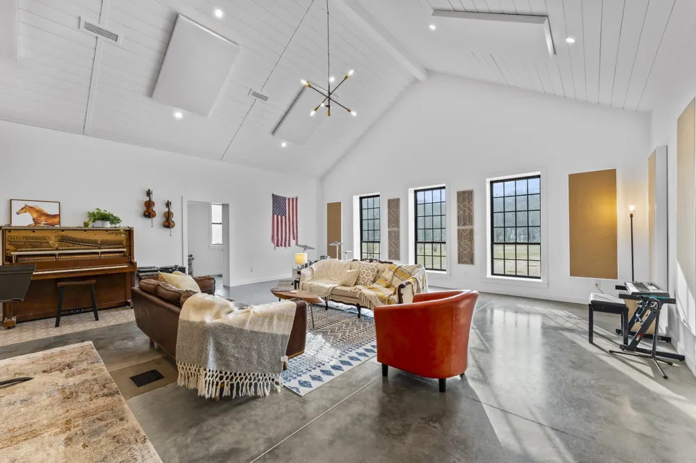 105 McKinney Rd Gordonsville, TN 38563