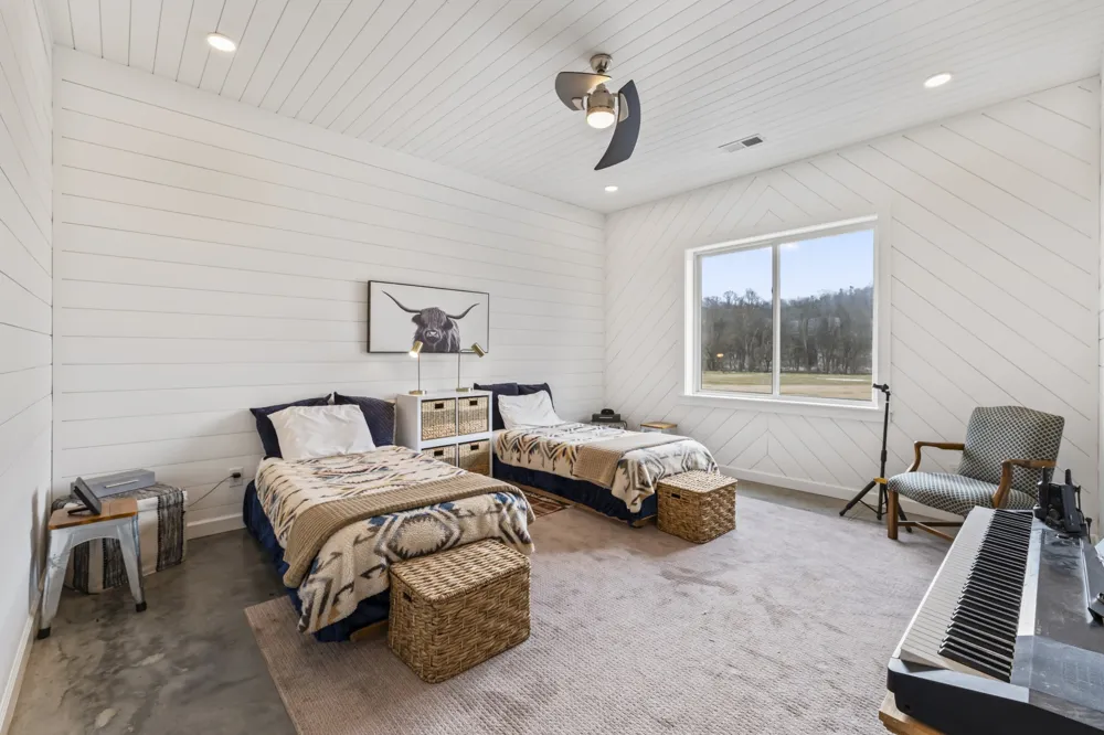 105 McKinney Rd Gordonsville, TN 38563
