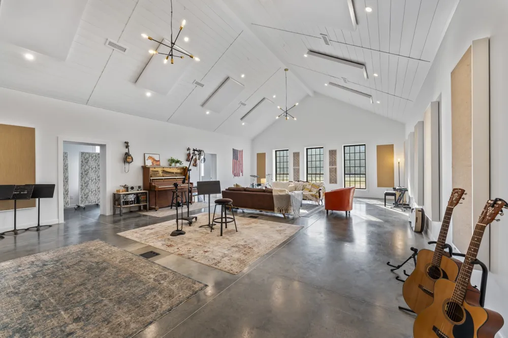 105 McKinney Rd Gordonsville, TN 38563