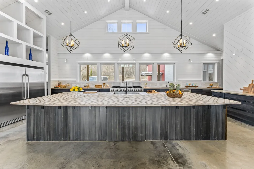 105 McKinney Rd Gordonsville, TN 38563