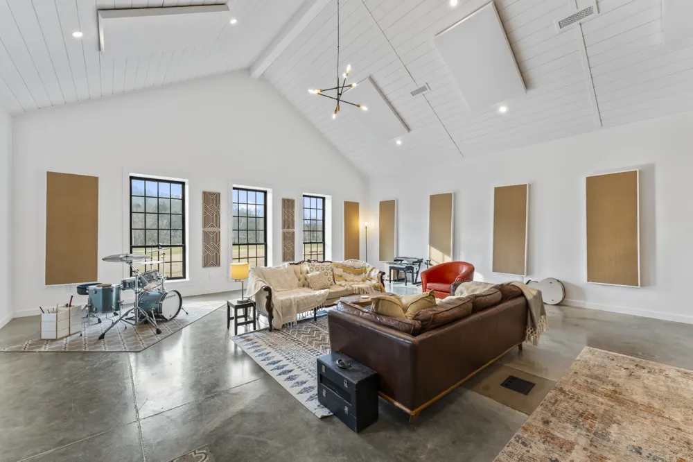 105 McKinney Rd Gordonsville, TN 38563