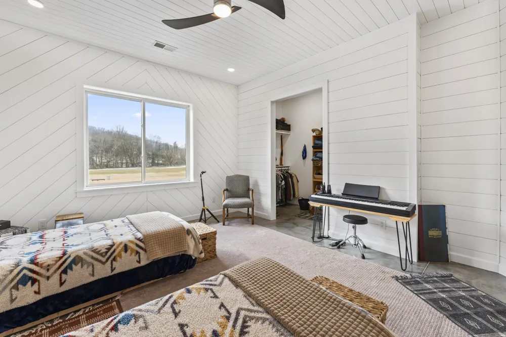 105 McKinney Rd Gordonsville, TN 38563