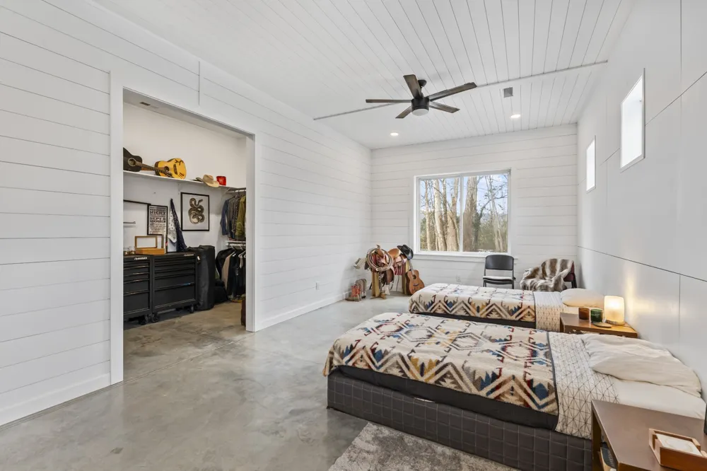 105 McKinney Rd Gordonsville, TN 38563