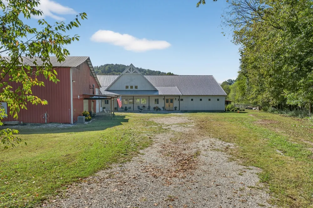 105 McKinney Rd Gordonsville, TN 38563