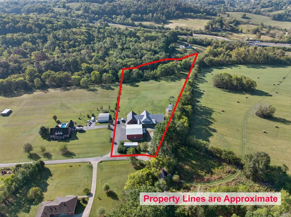 105 McKinney Rd Gordonsville, TN 38563