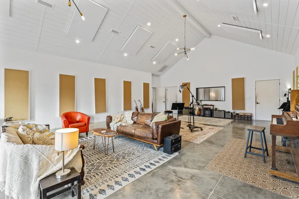 105 McKinney Rd Gordonsville, TN 38563