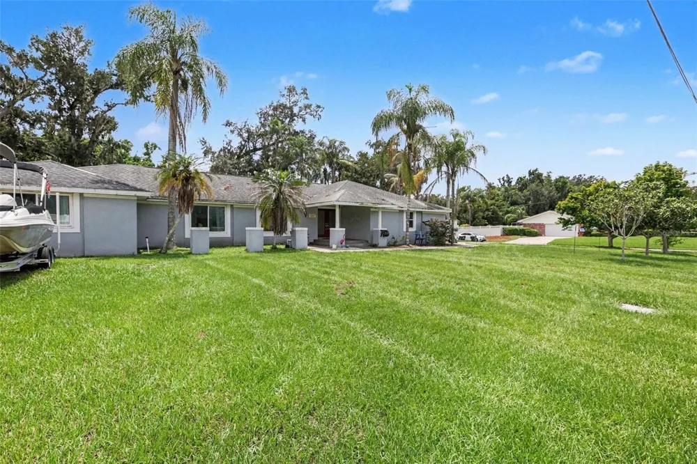 1307 BRANTWOOD DRIVE Valrico, FL 33594