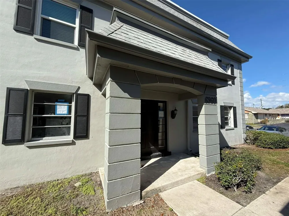 6960 SUNSET DRIVE S #2B South Pasadena, FL 33707