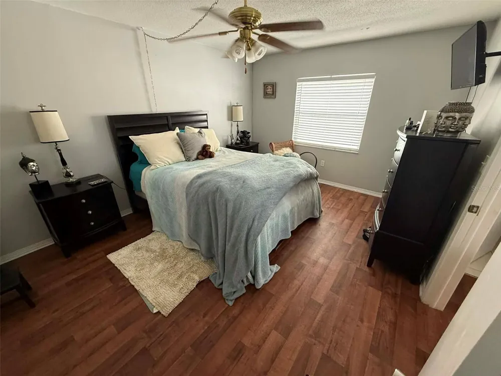6960 SUNSET DRIVE S #2B South Pasadena, FL 33707