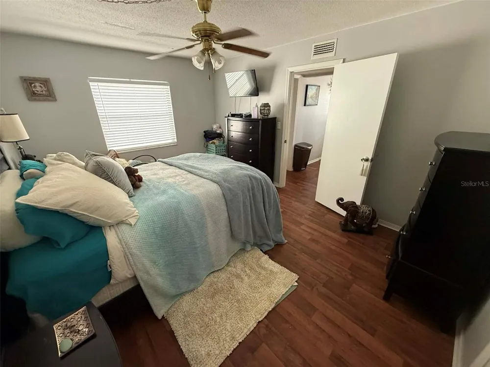 6960 SUNSET DRIVE S #2B South Pasadena, FL 33707