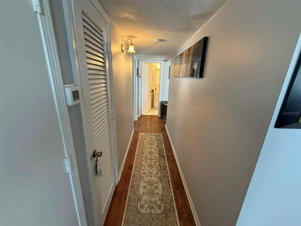 6960 SUNSET DRIVE S #2B South Pasadena, FL 33707