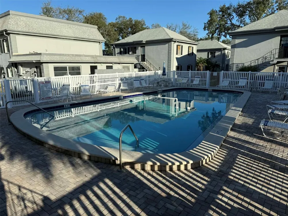 6960 SUNSET DRIVE S #2B South Pasadena, FL 33707