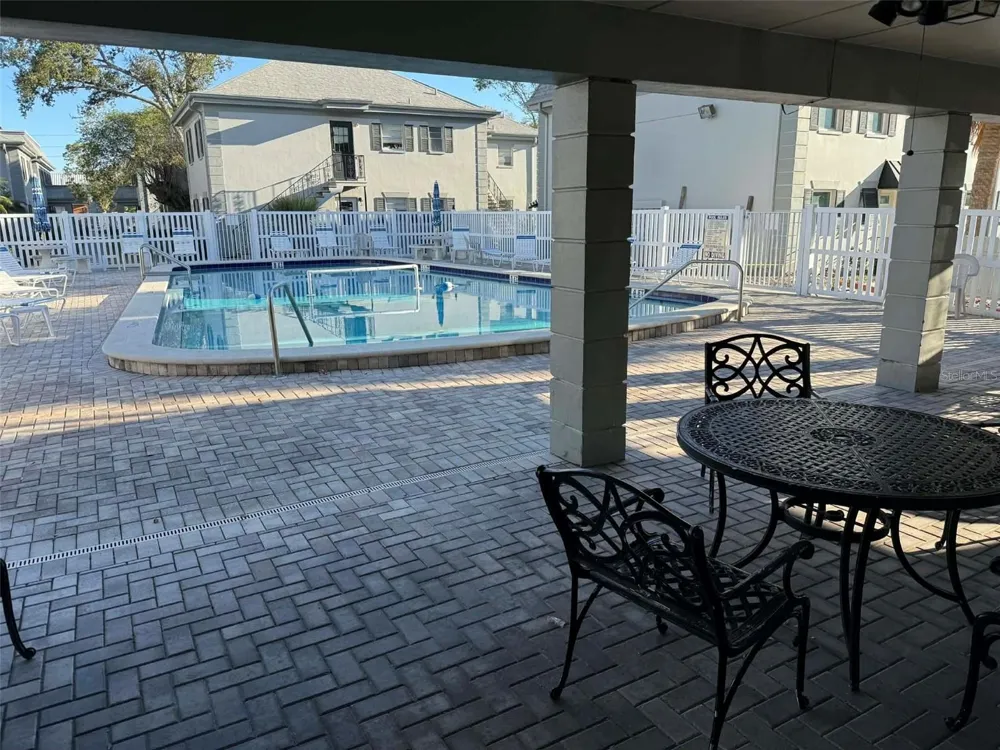 6960 SUNSET DRIVE S #2B South Pasadena, FL 33707