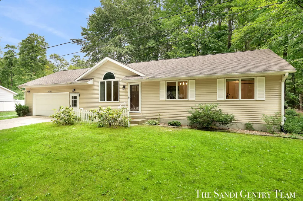 18362 168th Avenue Spring Lake, MI 49456