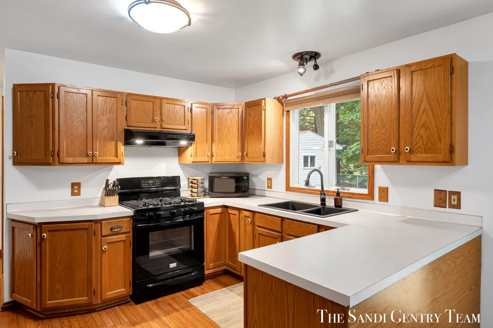 18362 168th Avenue Spring Lake, MI 49456