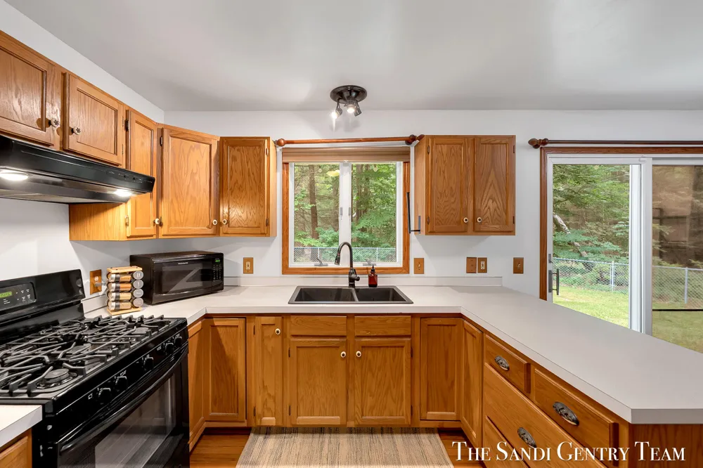 18362 168th Avenue Spring Lake, MI 49456