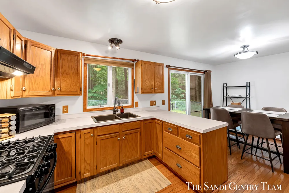 18362 168th Avenue Spring Lake, MI 49456