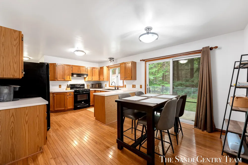 18362 168th Avenue Spring Lake, MI 49456