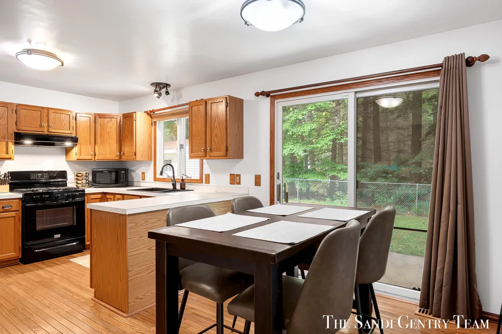 18362 168th Avenue Spring Lake, MI 49456