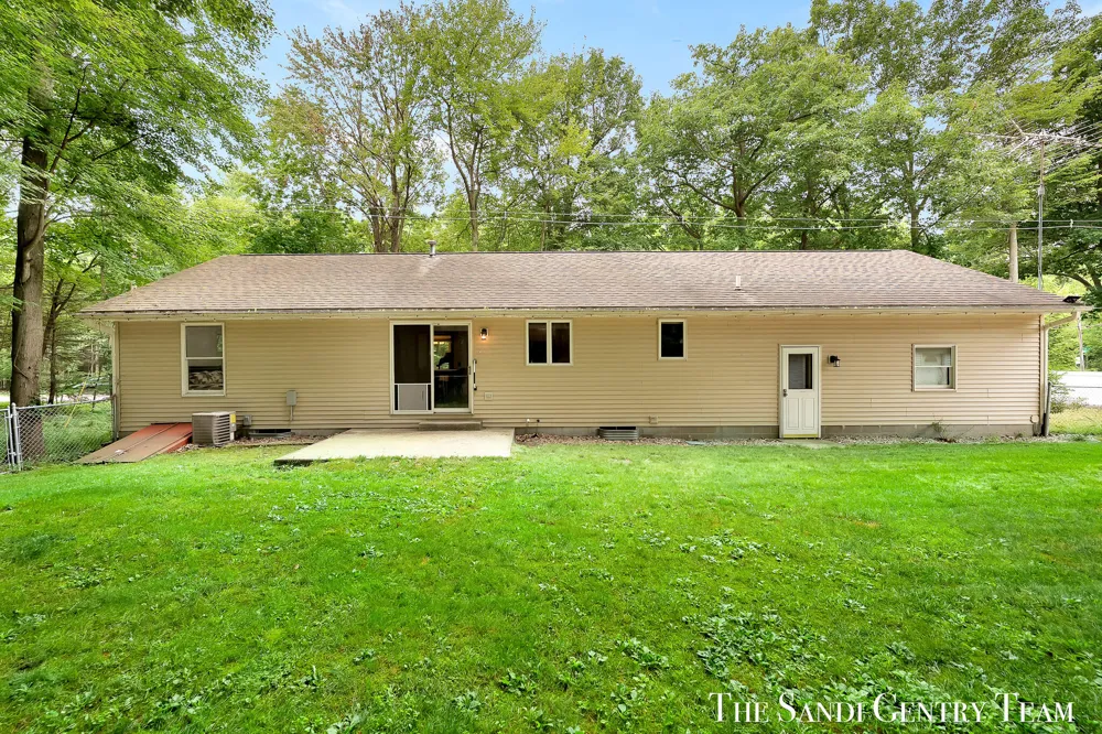 18362 168th Avenue Spring Lake, MI 49456