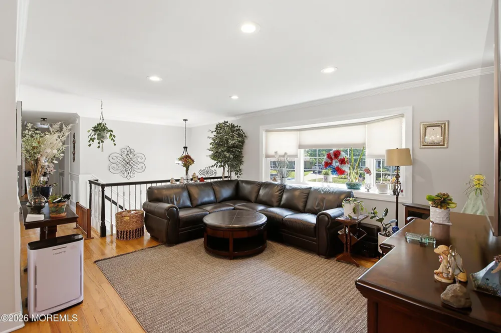 55 Cherry Tree Farm Road Middletown, NJ 07748