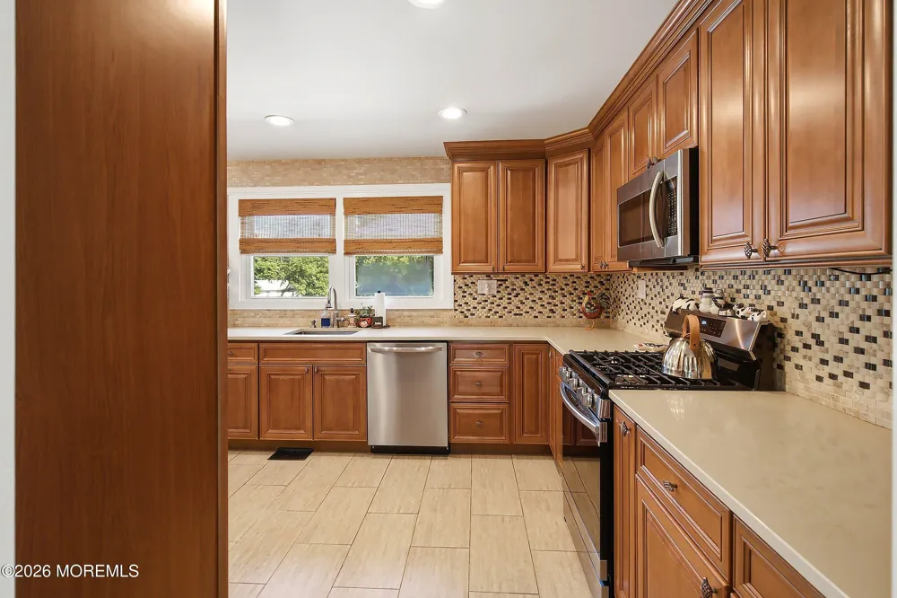 55 Cherry Tree Farm Road Middletown, NJ 07748