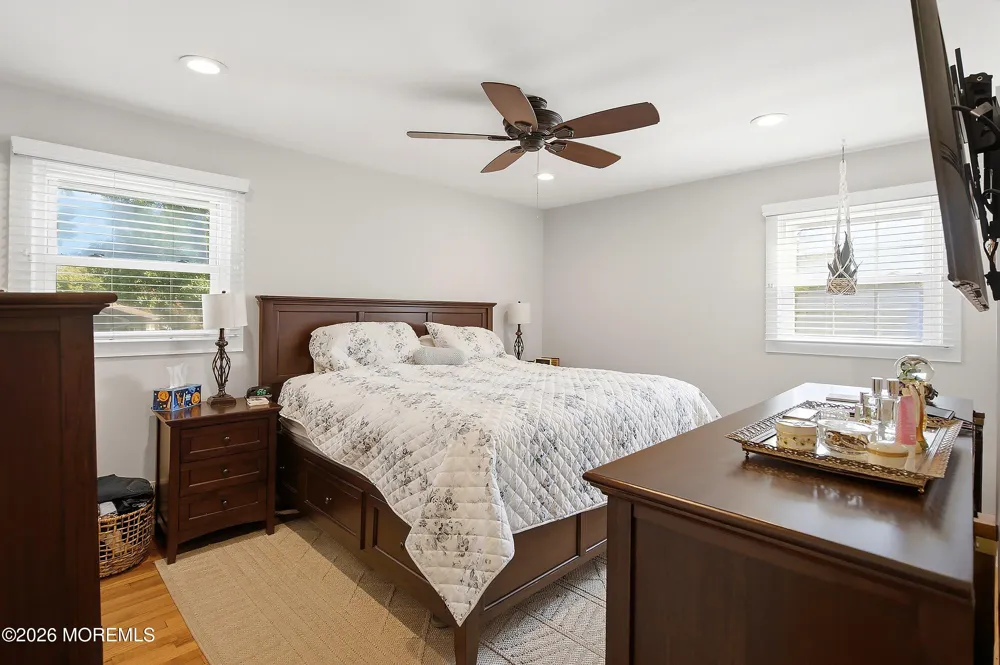 55 Cherry Tree Farm Road Middletown, NJ 07748