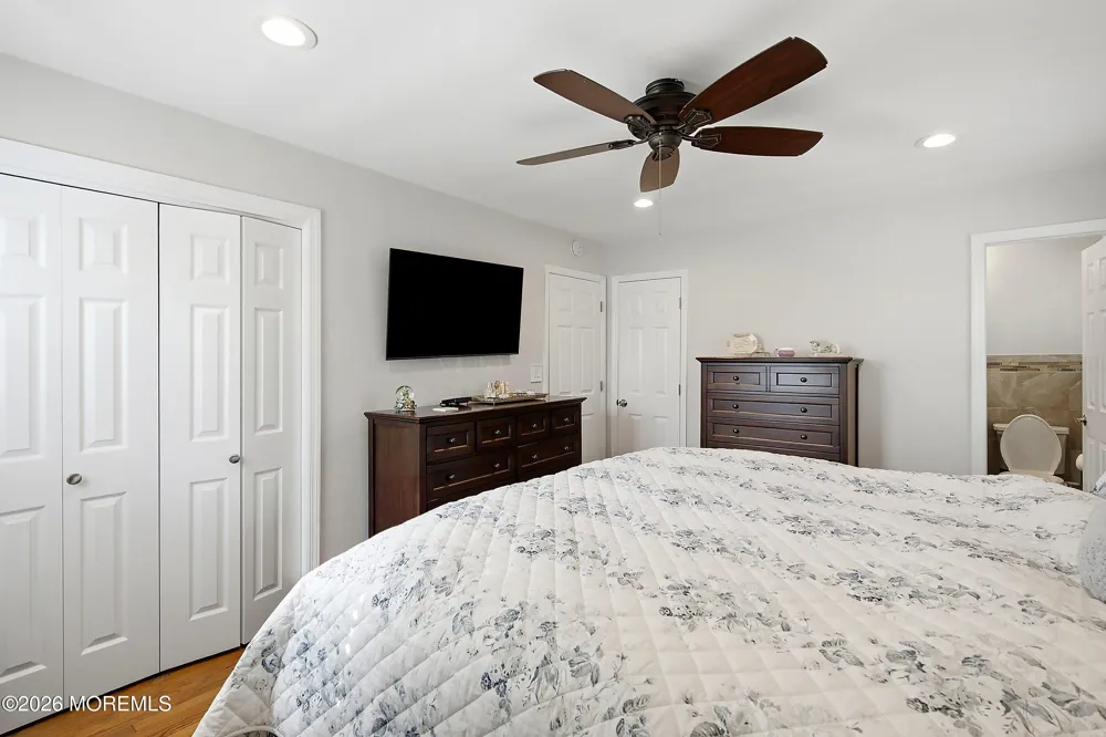55 Cherry Tree Farm Road Middletown, NJ 07748